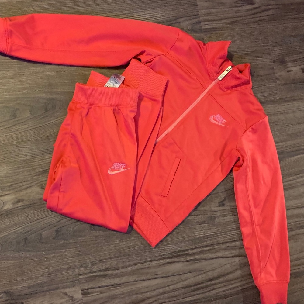 NIKE SUIT
